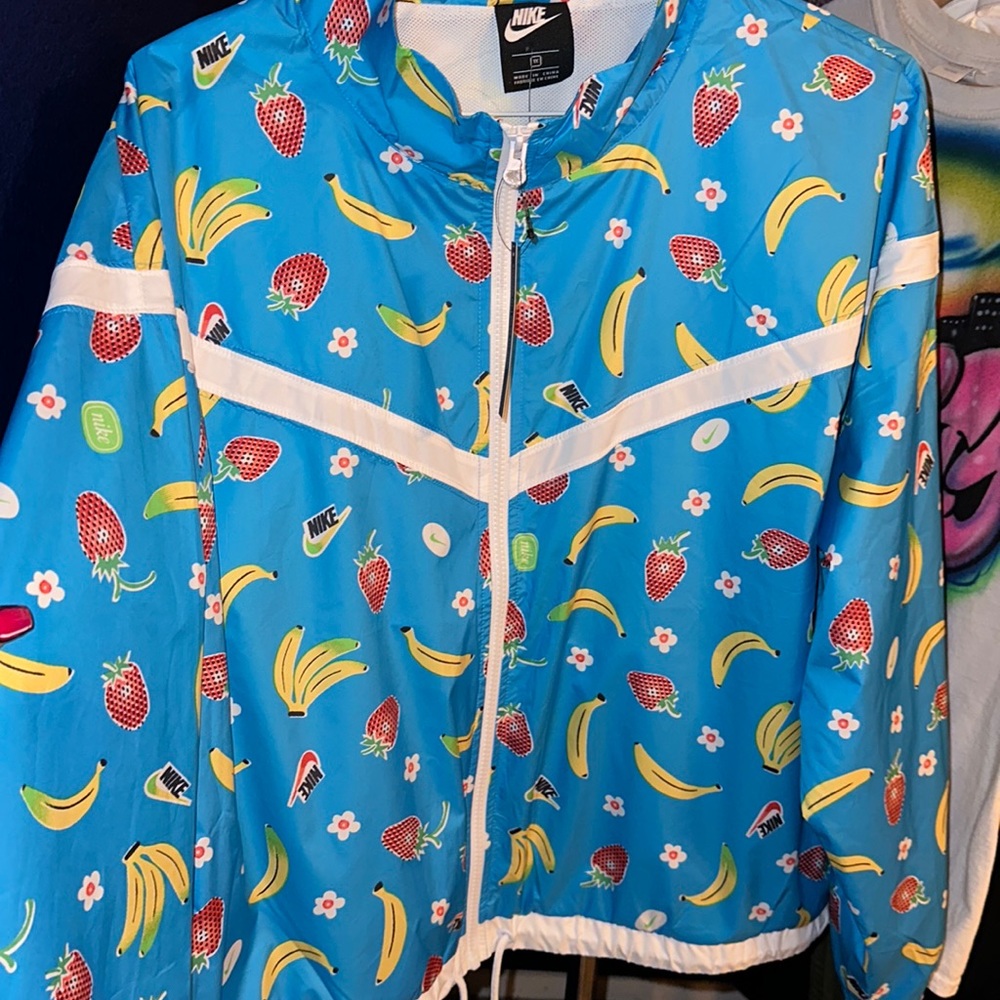 Nike Fruit Windbreaker jacket size XL